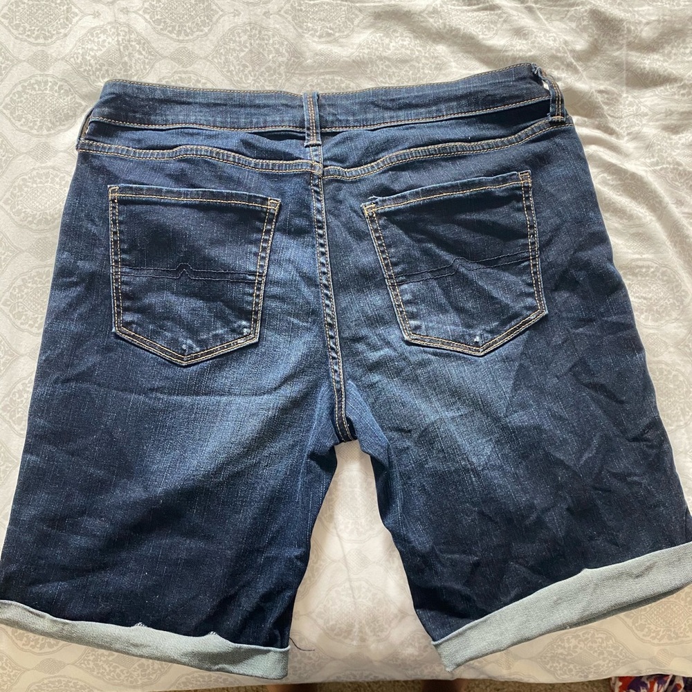 Denim Arizona Jeans Shorts (size 9)